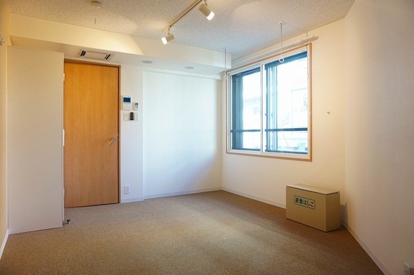 コンポジット荻窪ラシクラス　２４時間演奏可　ピアノ・声楽・弦楽器・木管楽器・金管楽器・電子楽器 ベッドルーム