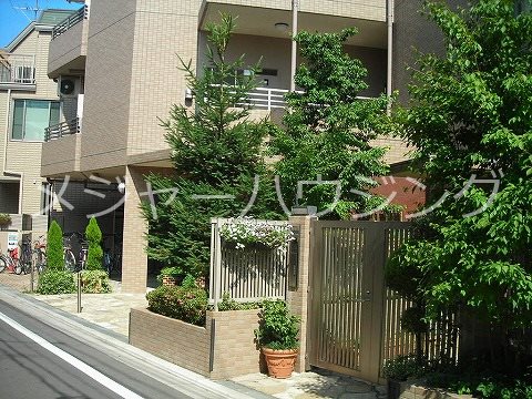 アリア本郷  08:00～23:00演奏可 東京藝術大学　上野学園大学 その他