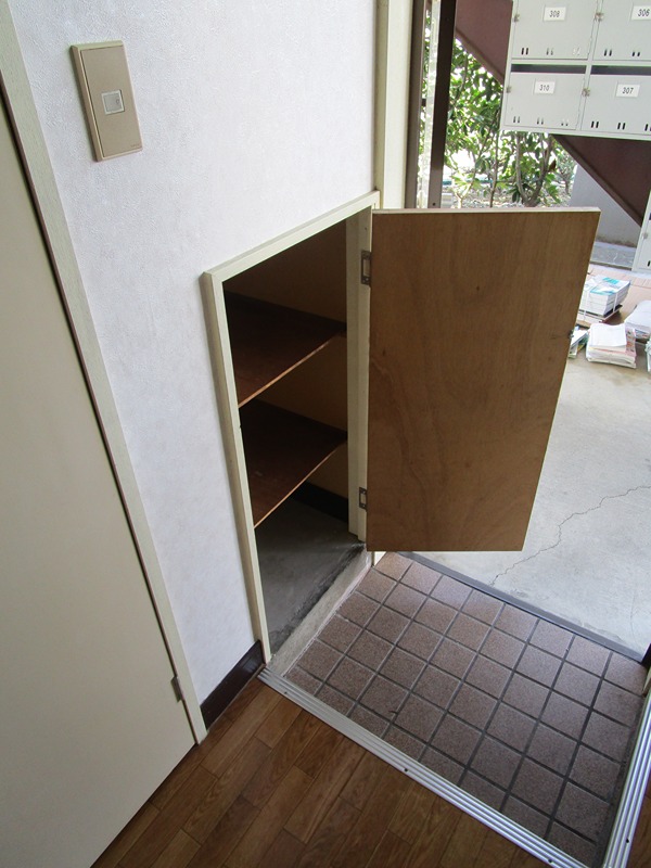 ベクベーム 玄関