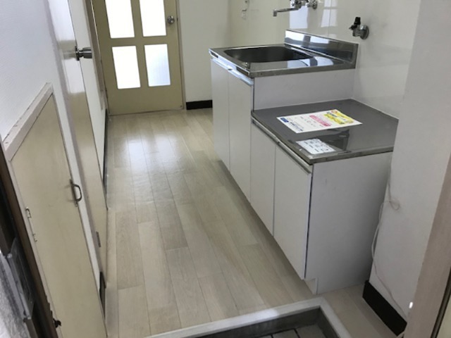 パープルビジュー 玄関