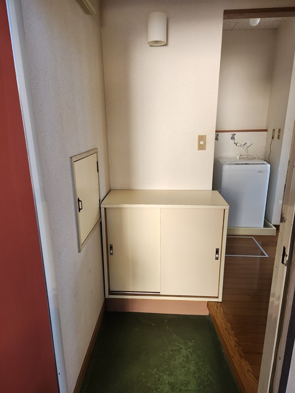 ハイツヨコタ 玄関