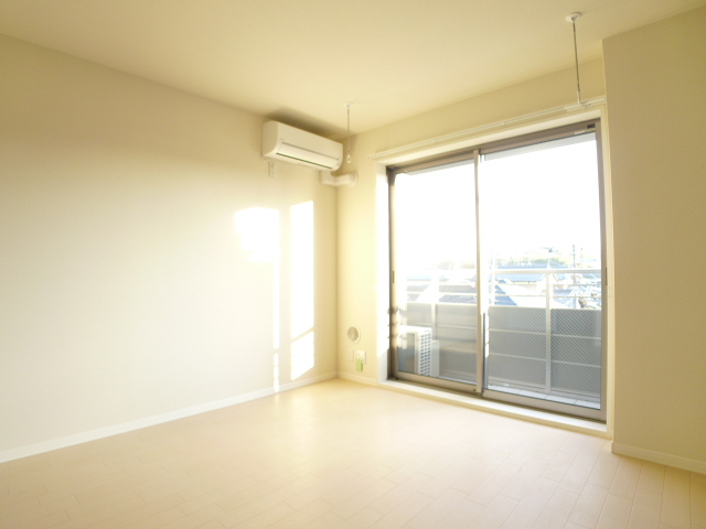 ＣＩＴＹ　ＦＬＡＴＳ その他3