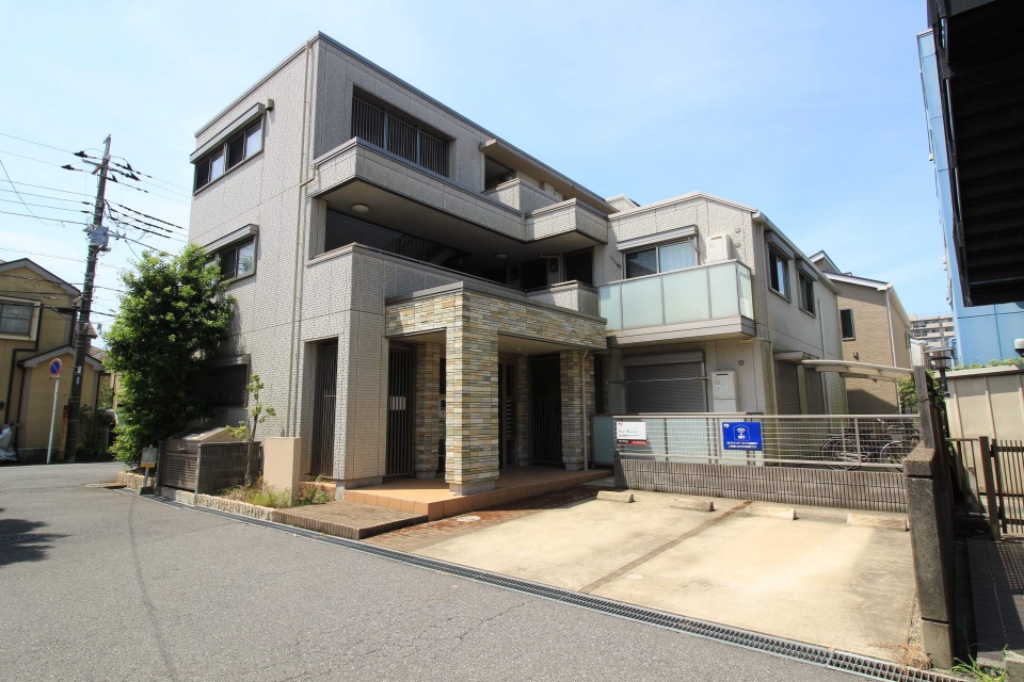 ルミエール勝田台 302号室 外観