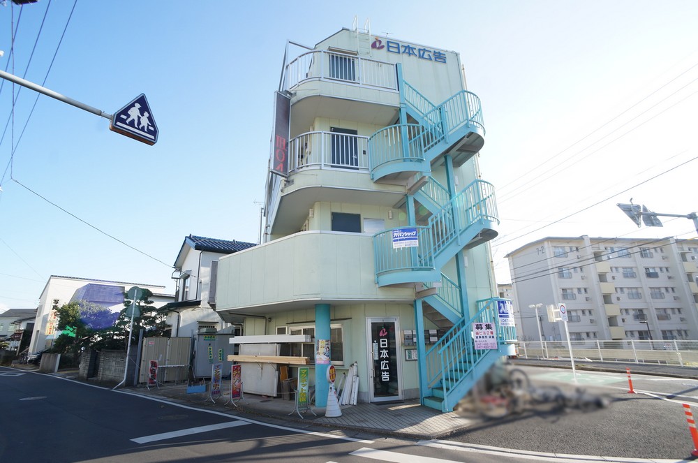 日本こうこくビル 402号室 外観