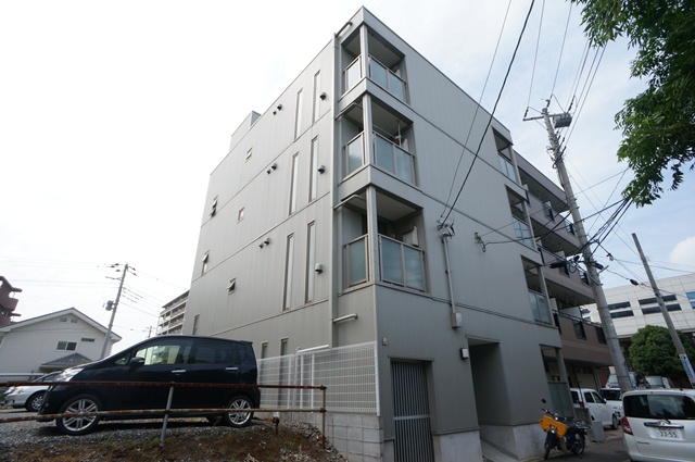 αーＦＩＣＴＩＯＮ 302号室 外観