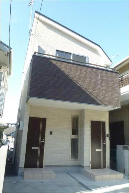 ルーツ壱番館 201号室 外観