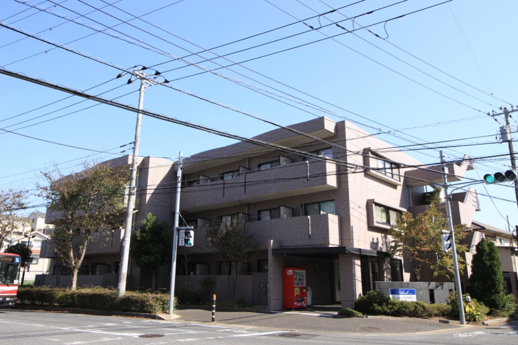 グリュック 308号室 外観