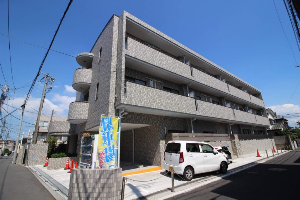 ベラルーサ１１番館 205号室 外観