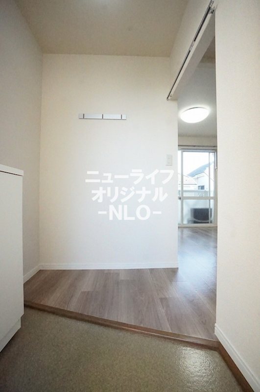 ヴェルドミール中原 玄関
