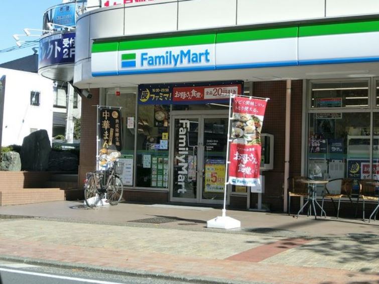 長谷戸ハイツB コンビニ