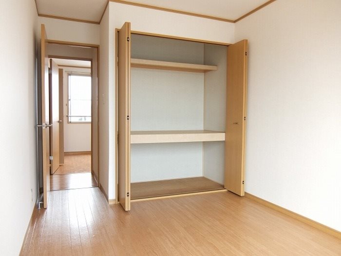 ウエストパレス 収納