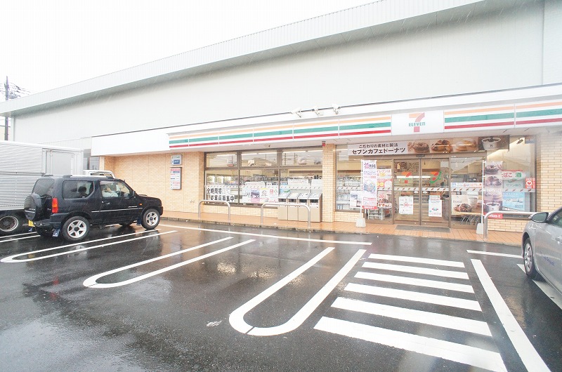 ウエストパレス コンビニ