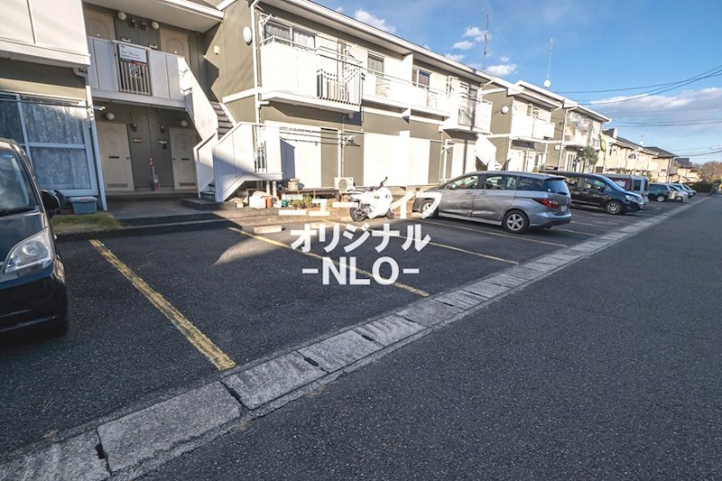 清水ハイムＢ 駐車場