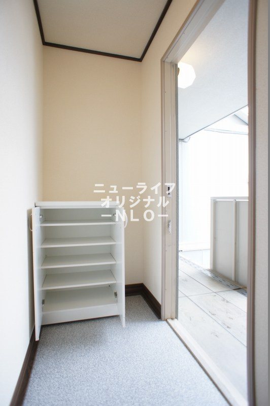 清水ハイムＢ 玄関