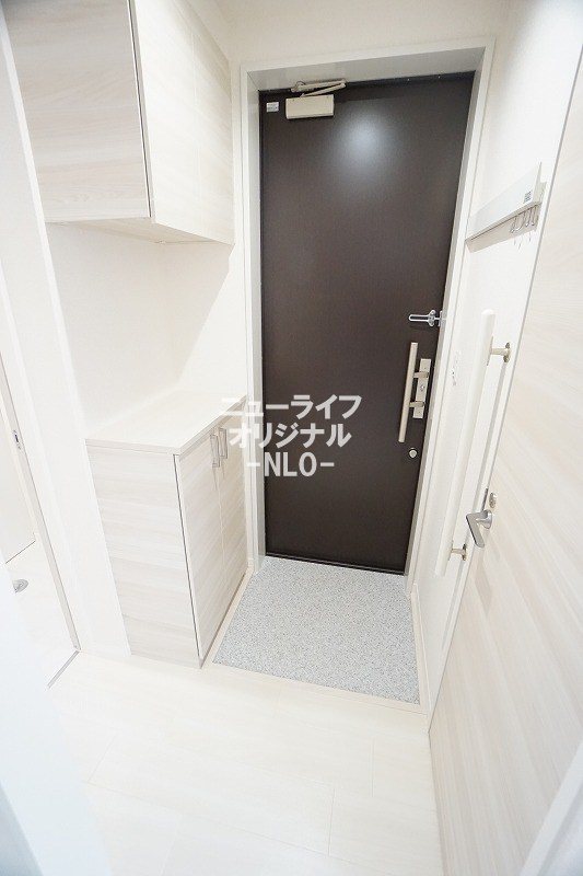 ウィステリア 玄関