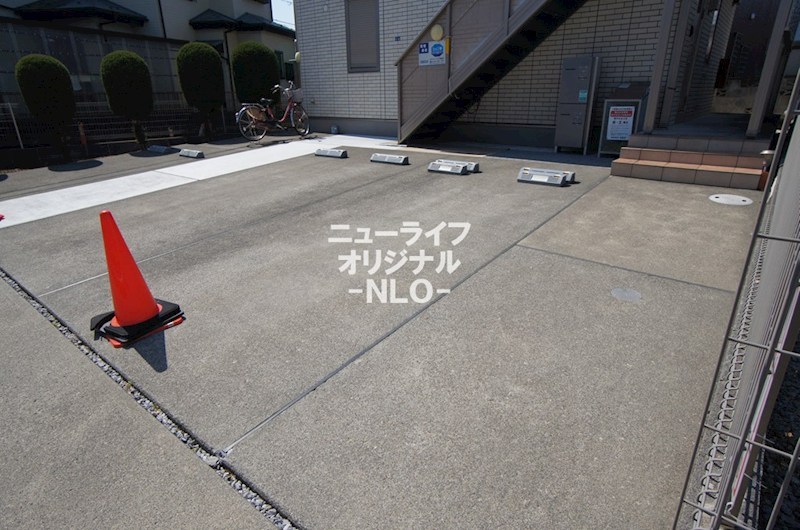 ヴィル・クール 駐車場