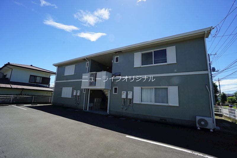 クレスト・イザワB 外観