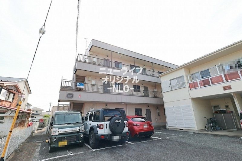 スターハイツヒル 駐車場
