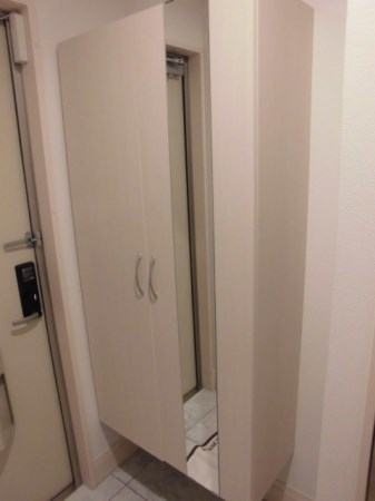 プラムスクエア 玄関