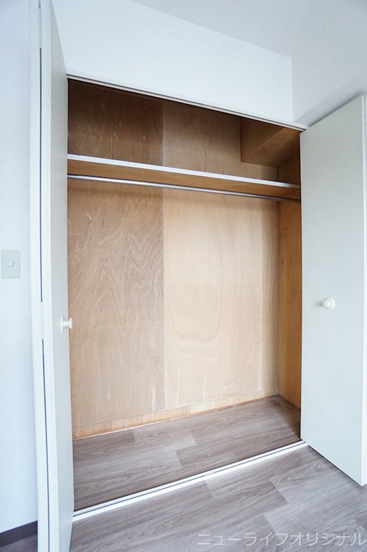 クレールメゾン白根 収納