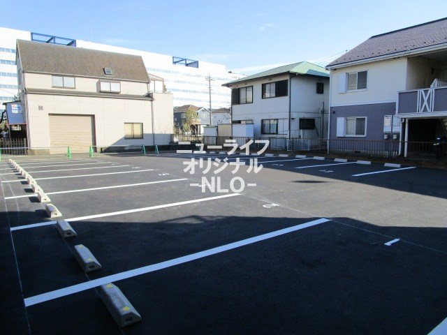 サニーフラットみなみ 駐車場