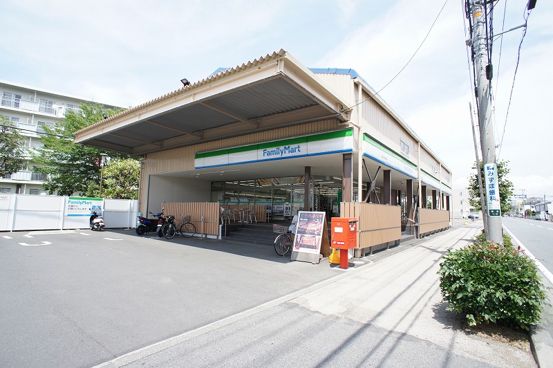 サニーフラットみなみ コンビニ