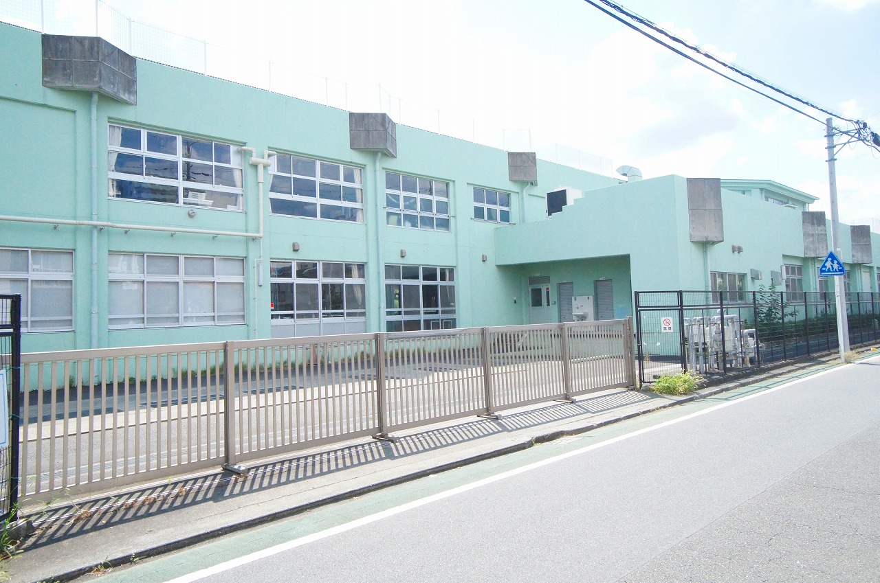 サニーフラットみなみ 小学校