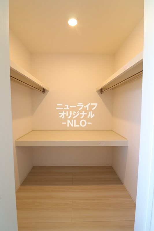 ヴィラ　ジュネス 収納