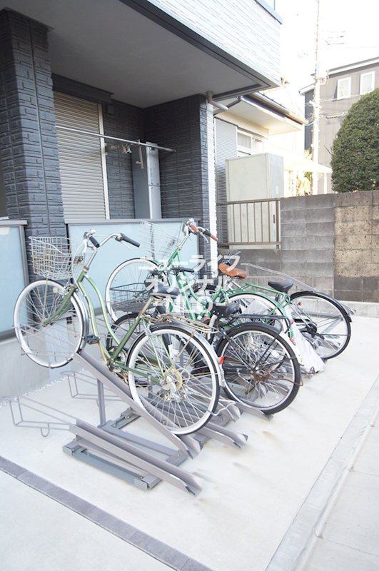 グラン　セラヴィ 駐車場