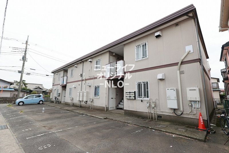 ドミール山際 駐車場