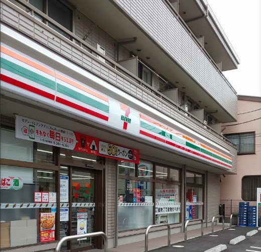 カーサ　セレーノ コンビニ