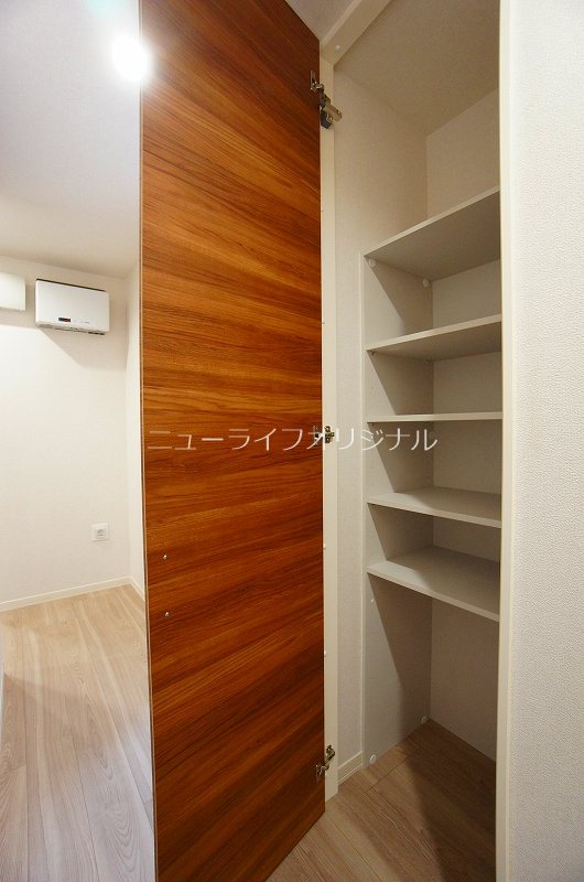 トロワベルテュ 収納