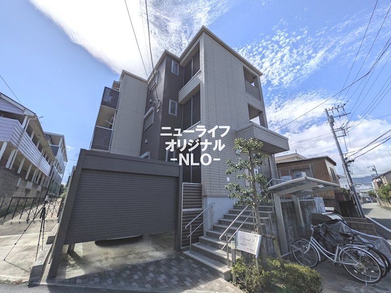 クレセントエス 外観