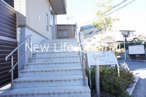 クレセントエス エントランス