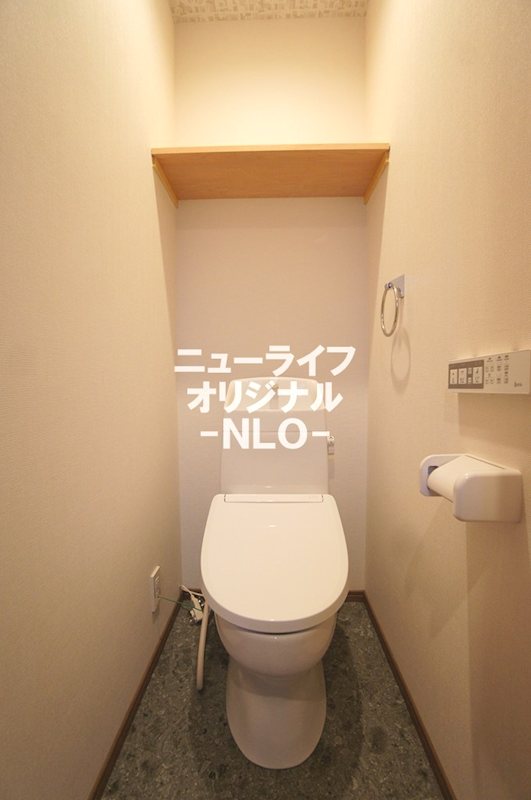 ラ・ミア・オート　大磯町ガレージハウス　A棟 トイレ
