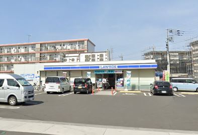 ヴィラージュ川入　B コンビニ