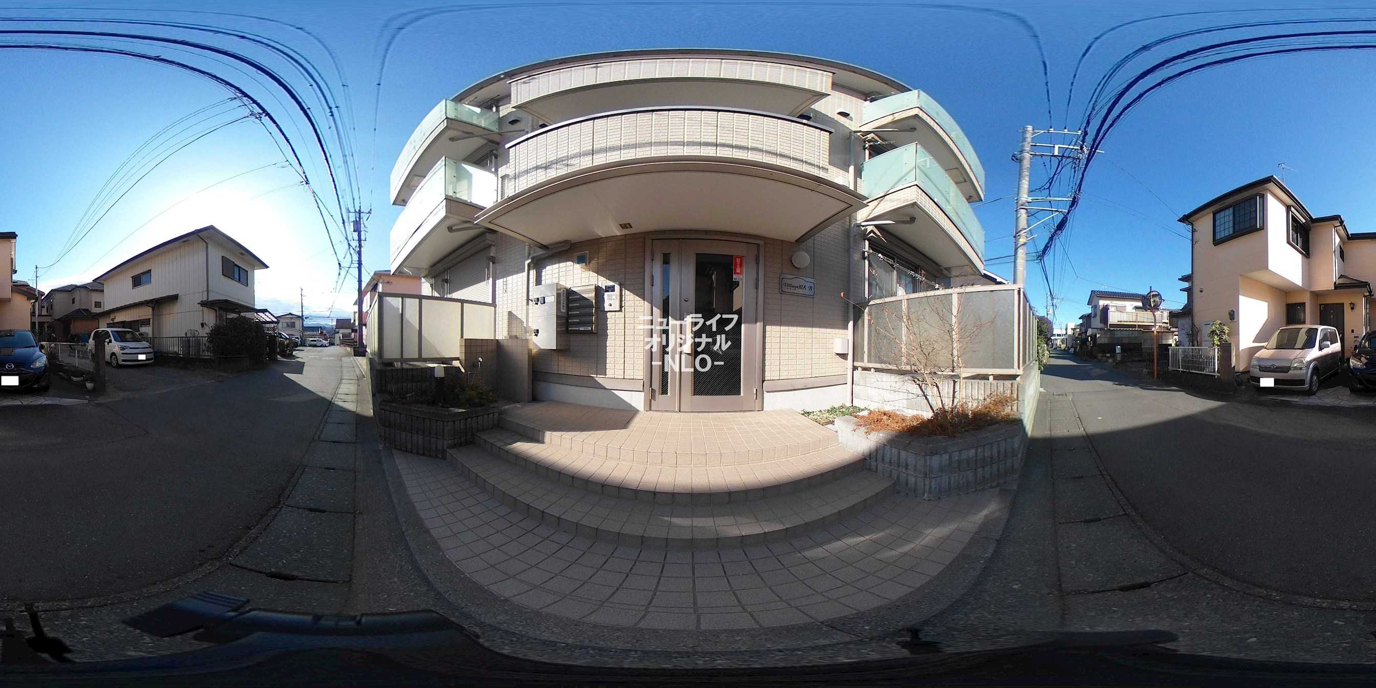 ヴィラージュ川入　B エントランス