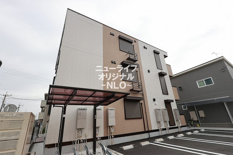 Ｓａｍｅ　ｓｋｙ 外観
