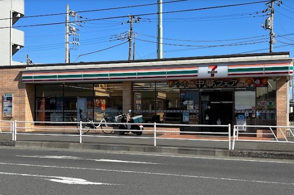 グラシューズつきみ野Ⅱ コンビニ