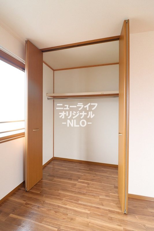 メゾン・ボナール A 収納
