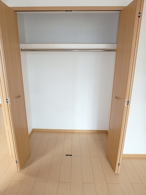 サニーエミＡ 収納