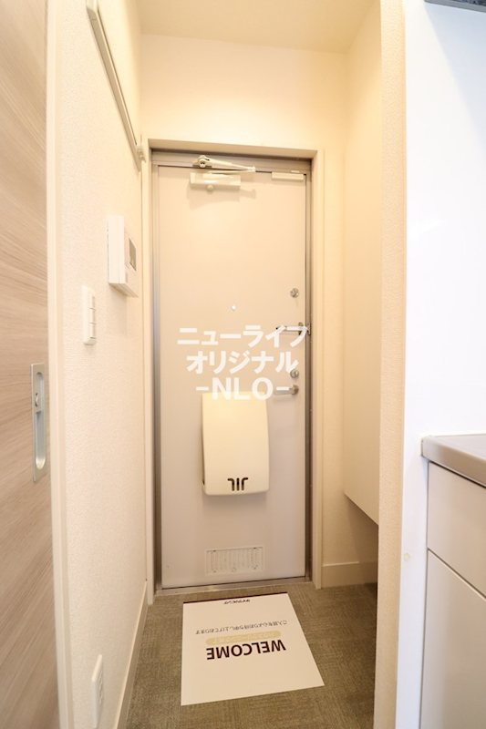 Ｔ．エテルネル 玄関