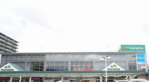 ヴァンベール文ヶ岡Ⅱ スーパー
