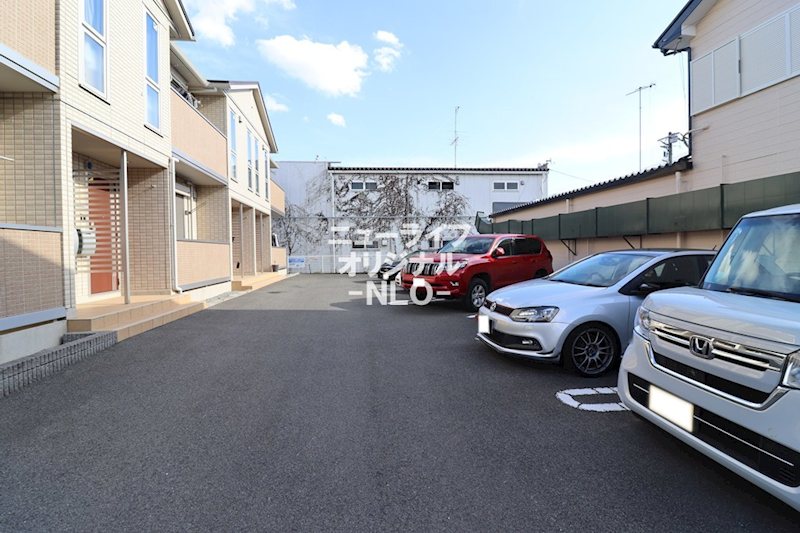 フルールベルテ二番館	 駐車場