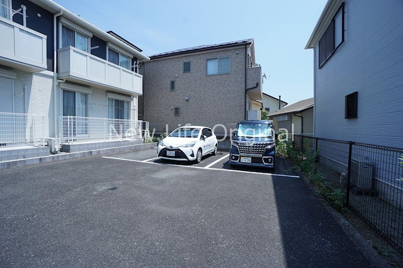 メゾンコキヤージュ 駐車場