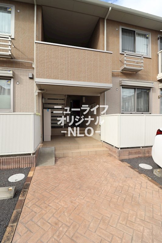 プラド エントランス