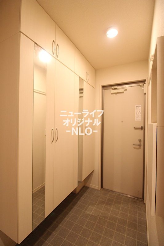 サンライズ 玄関