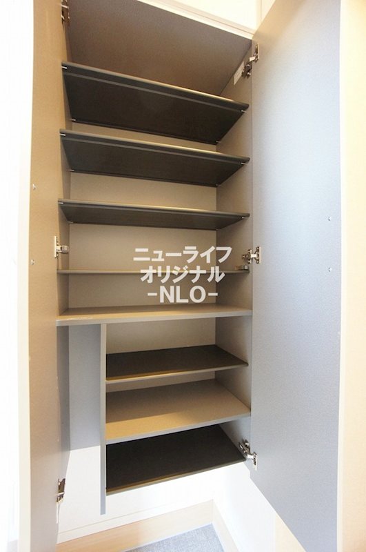 コート　エム 玄関