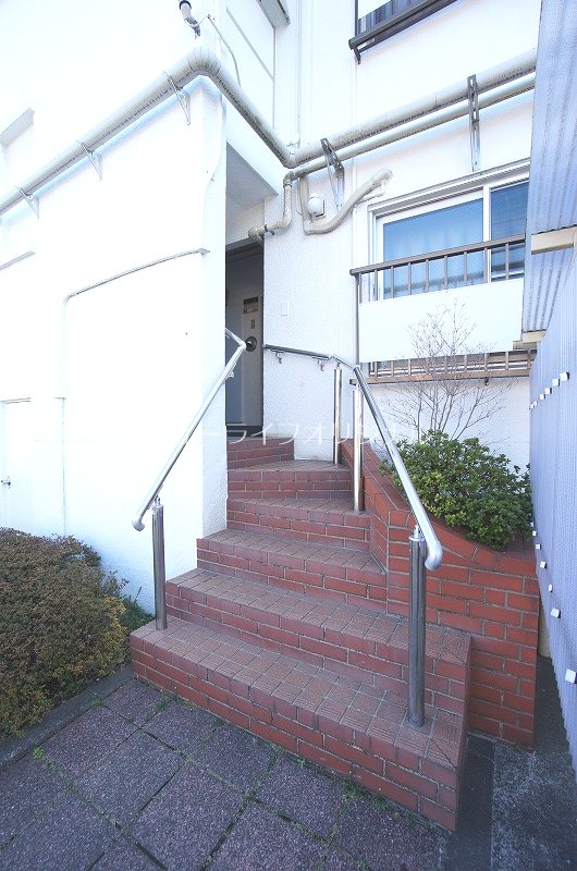 ラフィーネ町田Ｂ館 エントランス