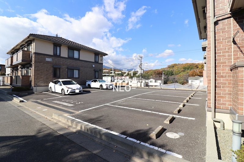 グランフォート　壱番館 駐車場